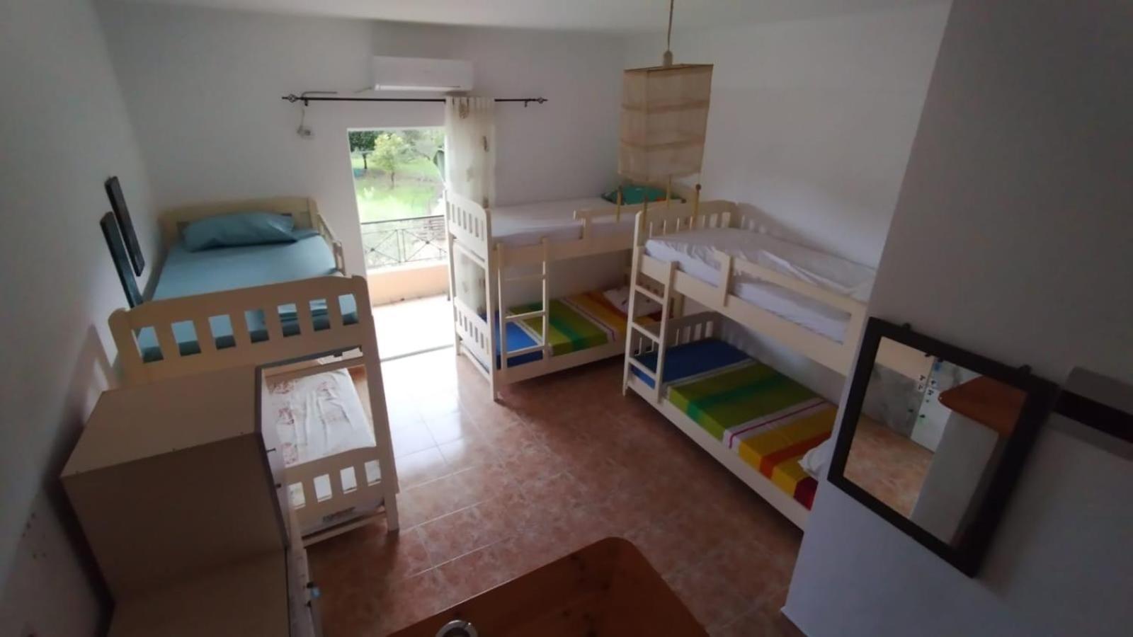 Oasis Hostel Himare Exterior photo